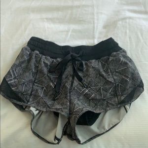 lululemon 2.5 shorts